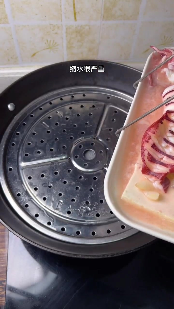 海边人都爱吃的豆腐蒸鱿鱼