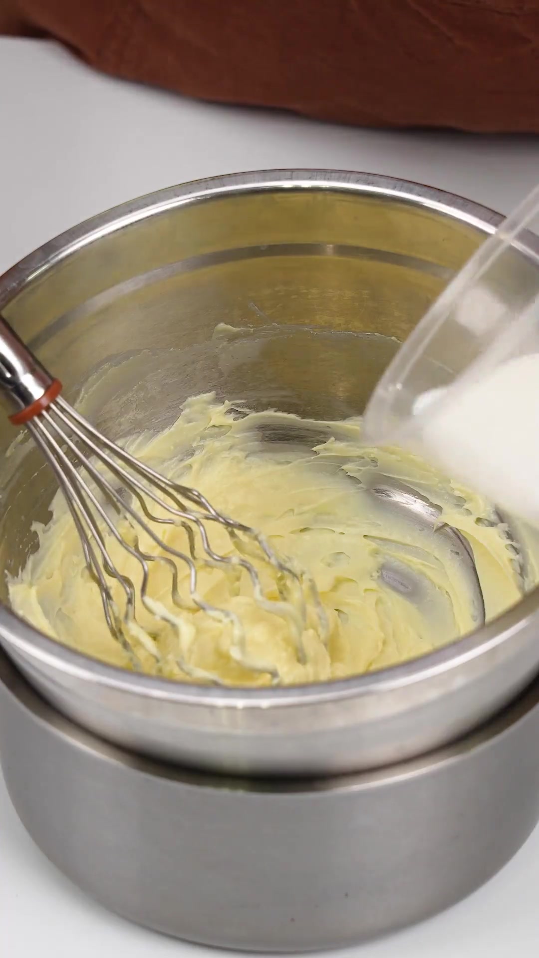 在家不用烤箱也能做出美味奥利奥芝士蛋糕