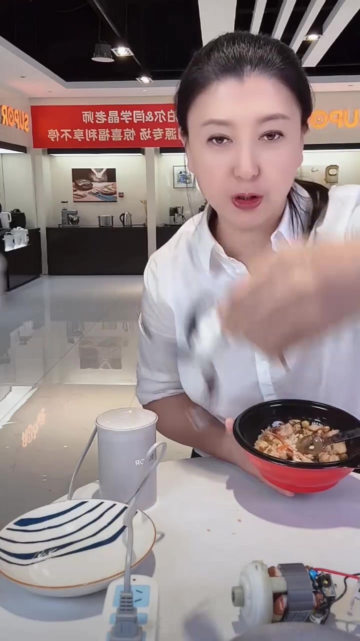 苏泊尔多功能绞肉机,容量大绞肉快省时省力