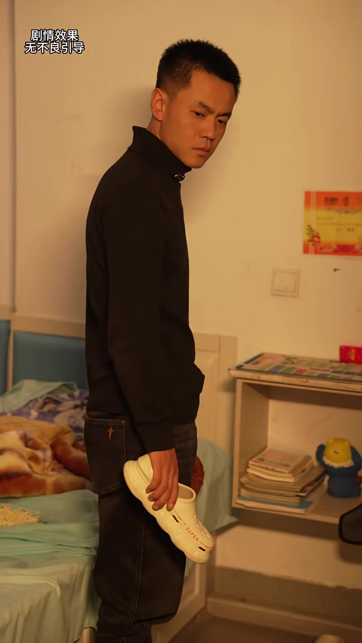 别让孩子用一生来治愈父母离婚时的潦草与敷衍，爱可以分开，但不应该消失。，芊慕传媒