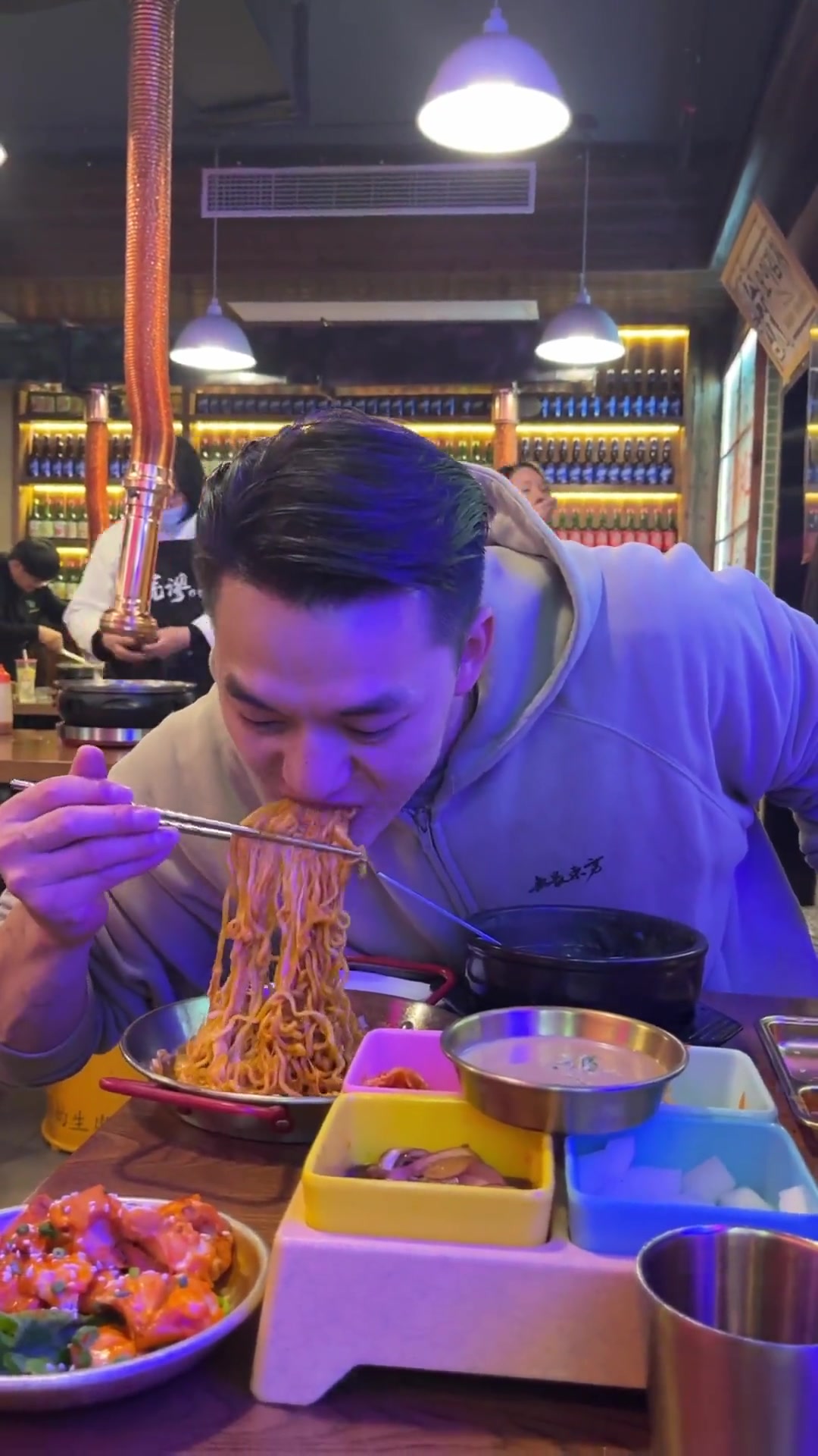 健身人训练完晚餐吃啥?疯狂吃肉还喝汤!