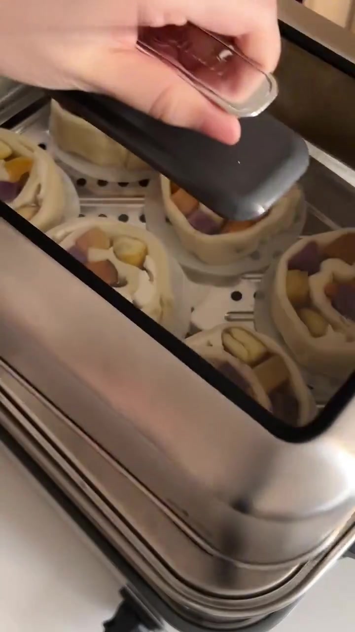 自制五谷丰登馒头、潮汕牛肉丸、红烧肉和万能番茄肉酱