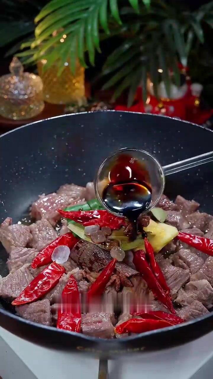 家常土豆炖牛肉，原来做法这么简单，而且味道一点不输饭店，好看又好吃