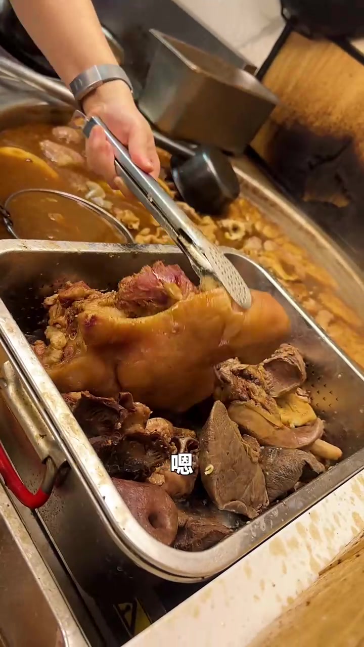 又来吃沈阳爱吃不吃，老北京卤煮火烧了