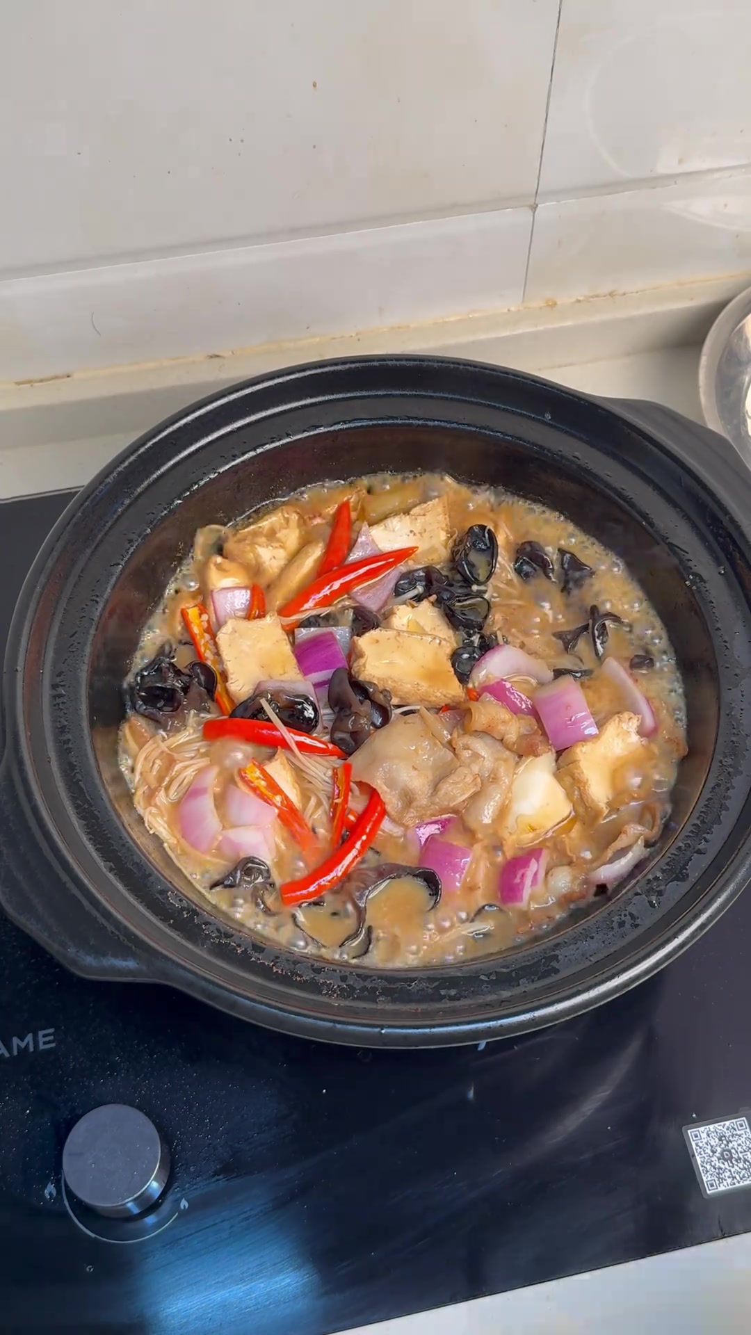 简单调味清水做出酒店高汤味的砂锅豆腐