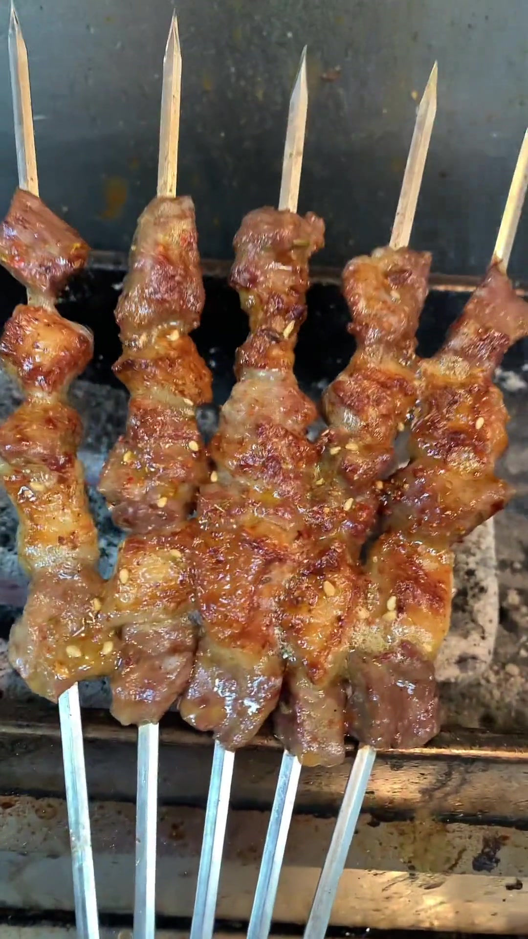 老东北正宗羊肉串做法，学会了赶紧整两下！