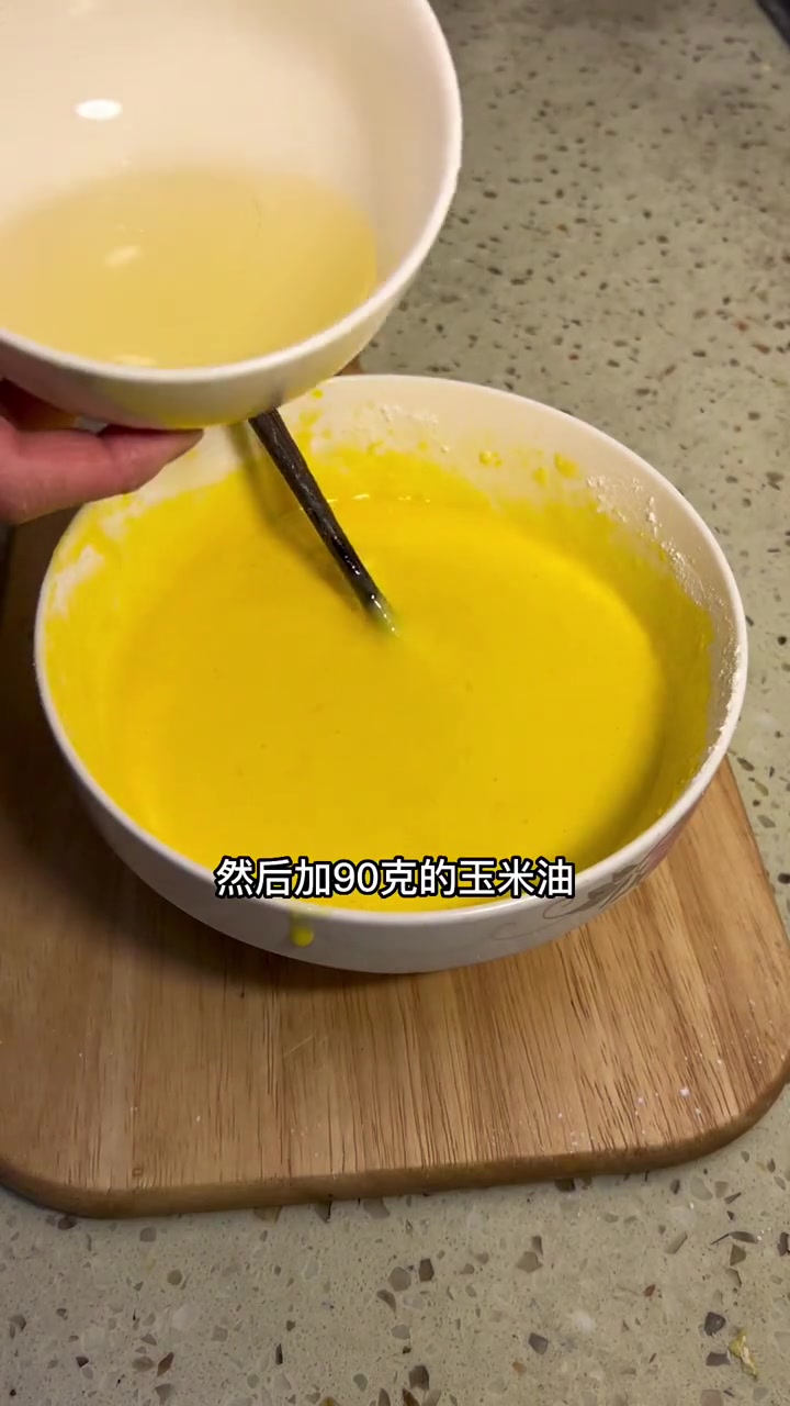 零失败的蒸蛋糕，不用烤箱，不用打发，香甜松软好吃不上火，做法简单，一看就会