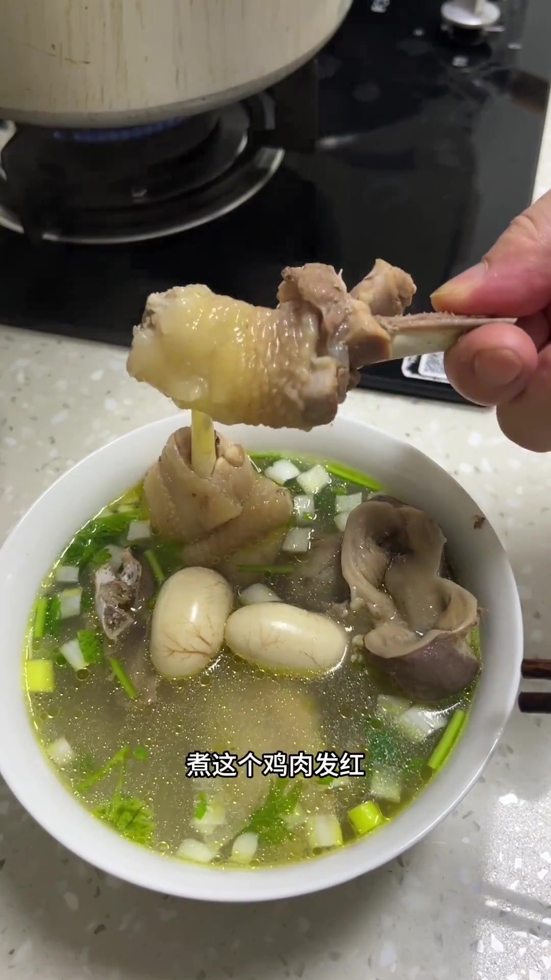 大公鸡炖汤窍门大公开，不发红超清澈！
