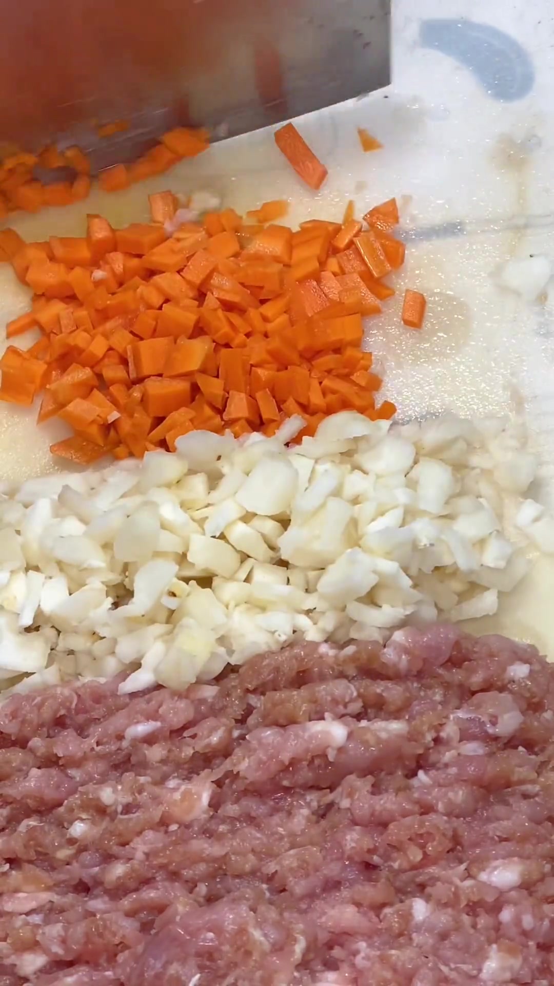 马蹄蒸肉饼酥脆又香又甜