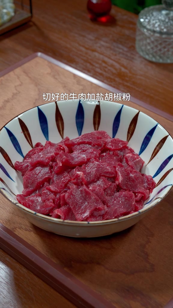 青椒炒牛肉 这样做，滑嫩入味，特别好吃下饭 美食 美食教程 家常菜 @DOU+小助手