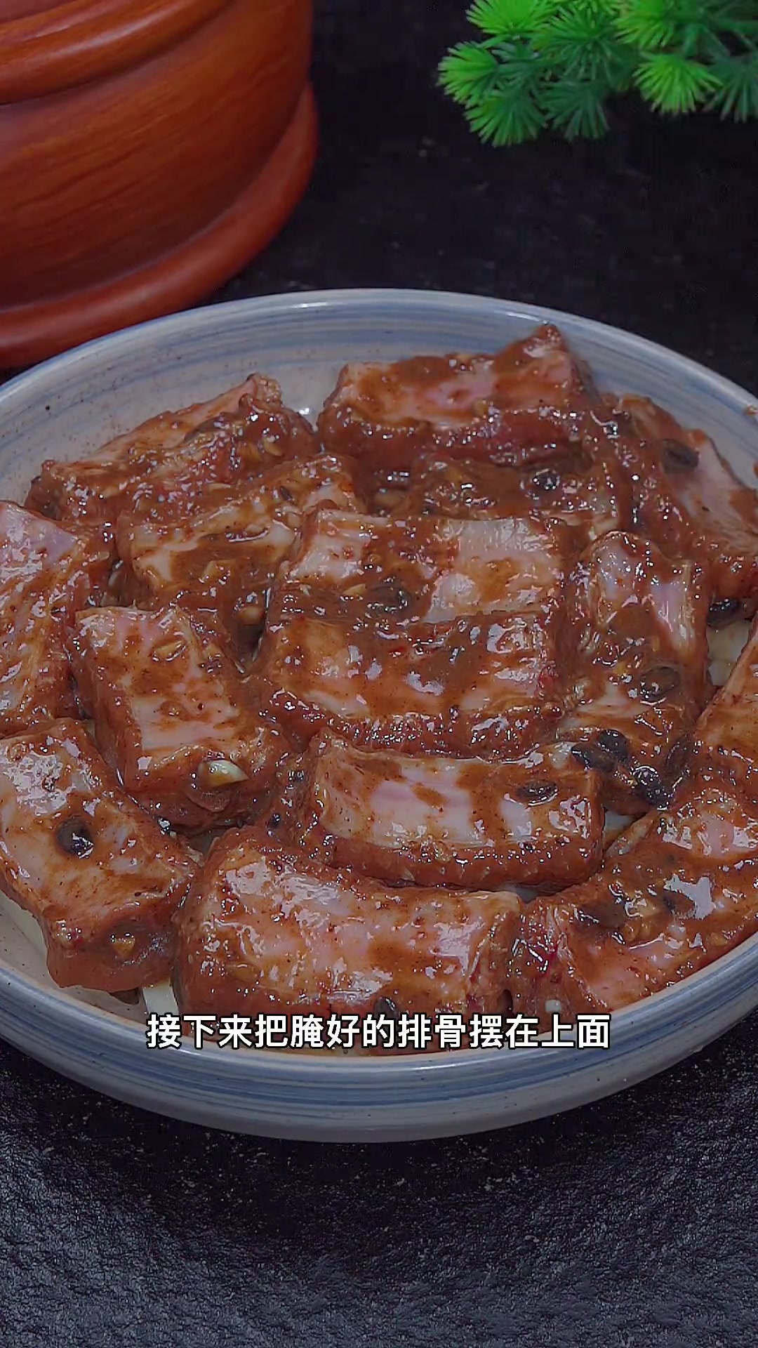 豉汁蒸排骨做法简易，豉香四溢