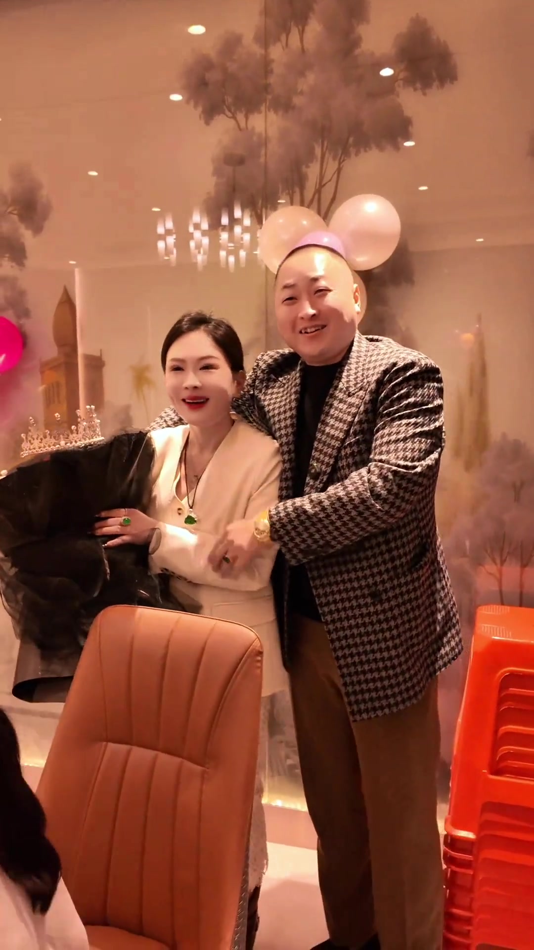 结婚九周年快乐！愿余生相爱不离不弃