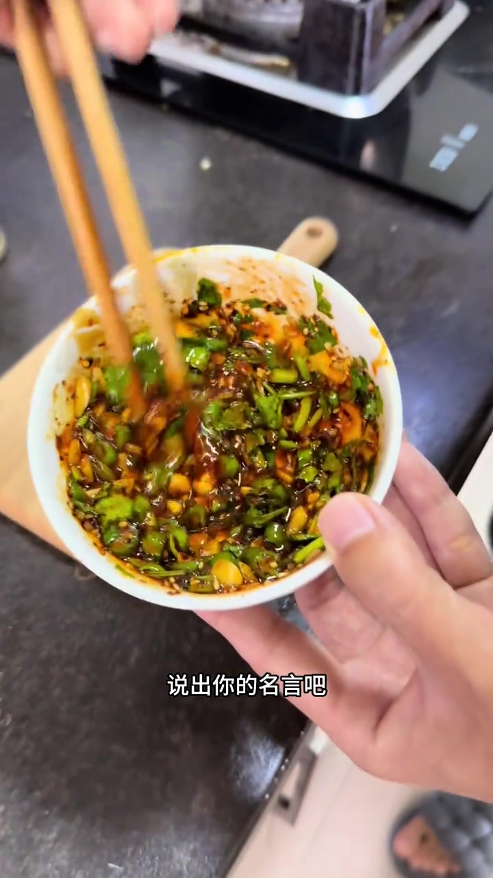 又懒又馋又不想做饭的朋友，可以试下这个清汤火锅，做法超简单