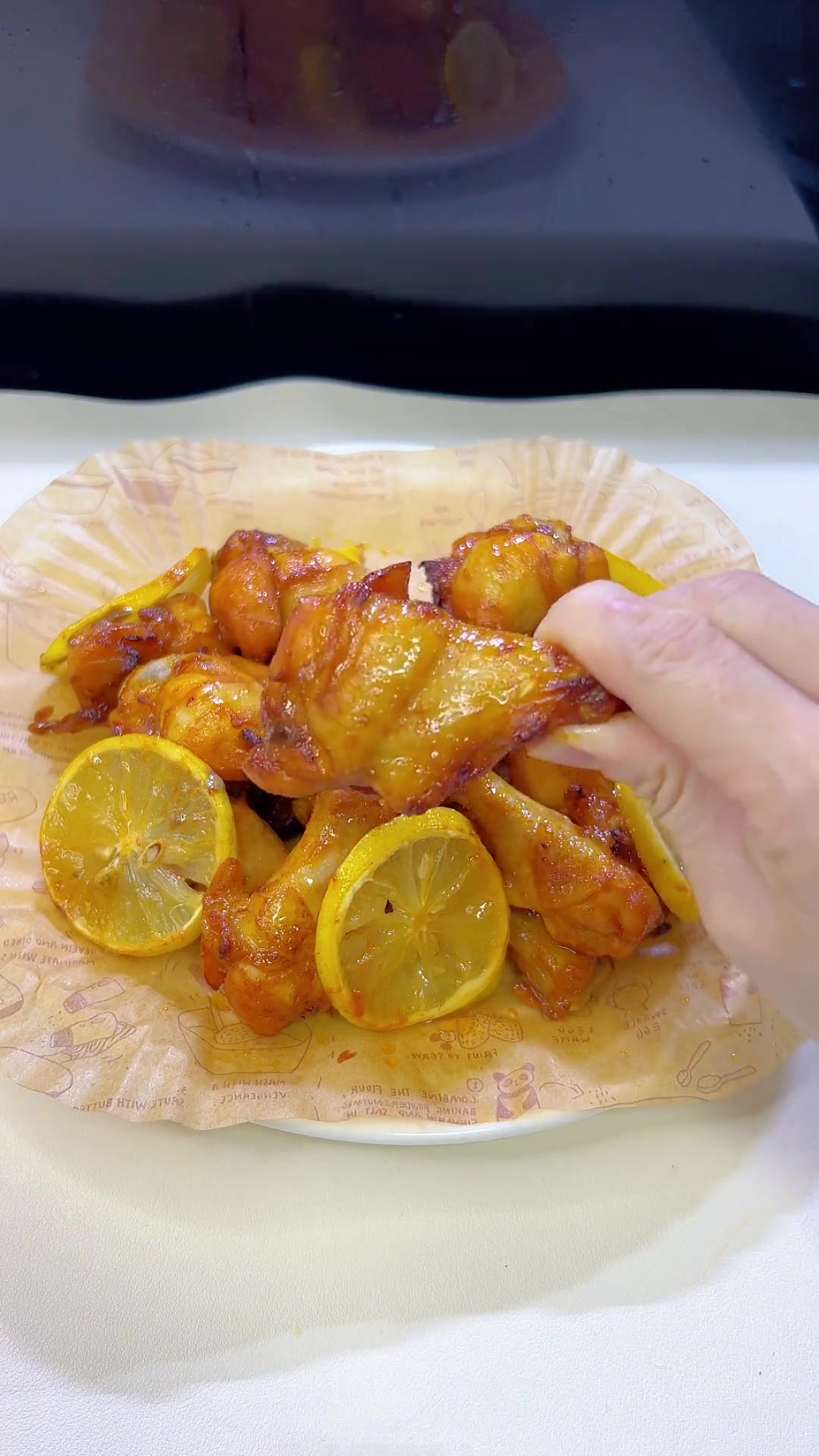 小伙伴想吃奥尔良烤鸡腿，宅家加柠檬自制超美滋滋