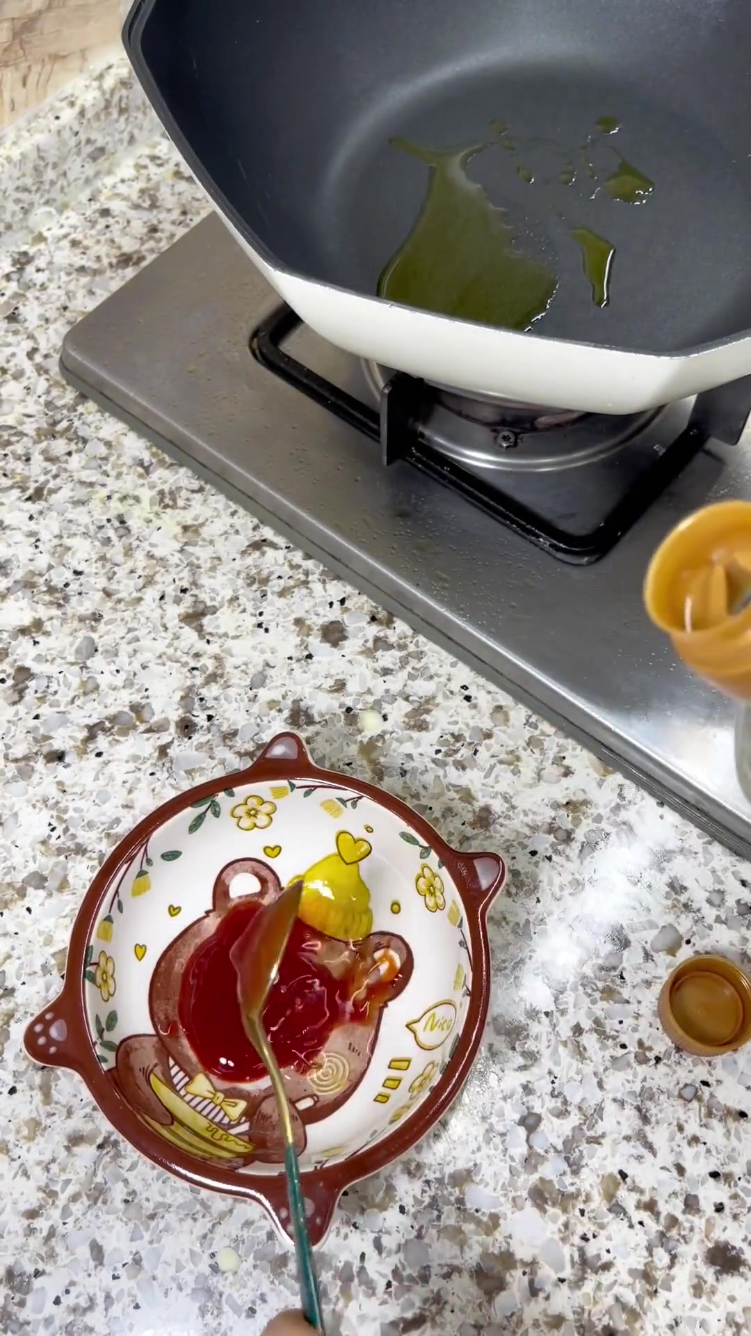 姜老二说他媳妇超欣赏自己，菠萝古老肉做得超棒