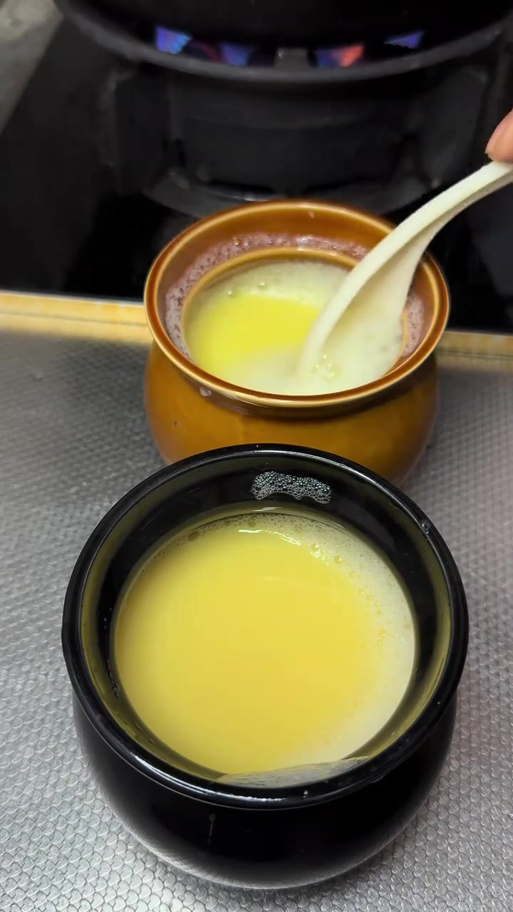 开水炖鸡蛋羹，省事省力，滑嫩Q弹，零失败