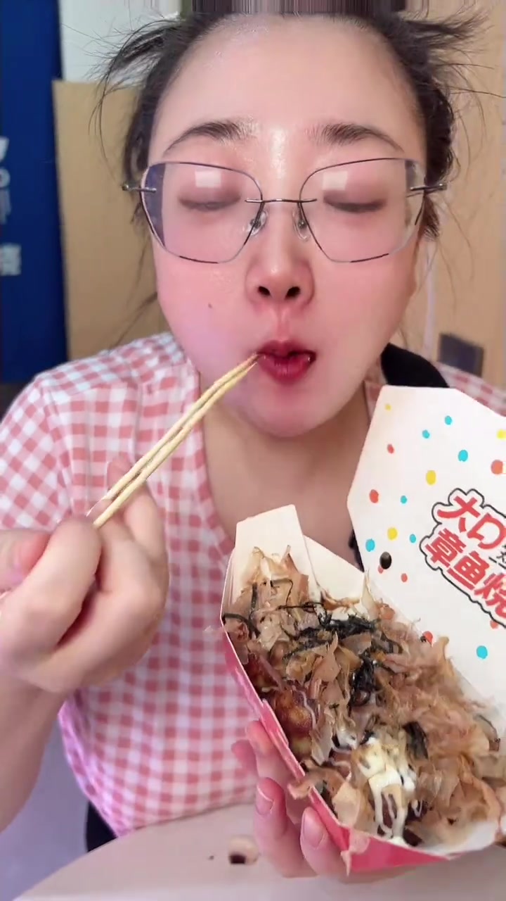 温州老街13.9元吃六个招牌原味章鱼烧