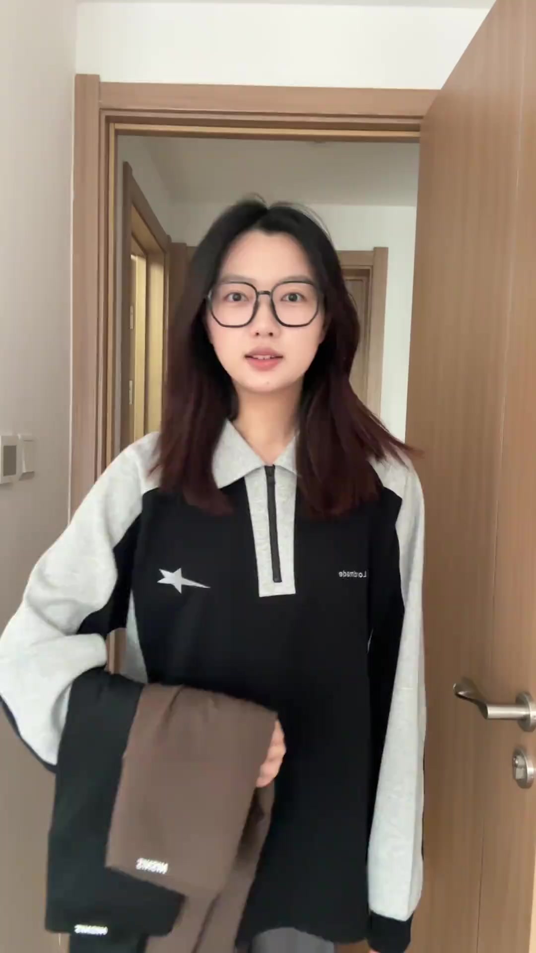 秋冬不露腿穿搭，鲨鱼裤是首选！