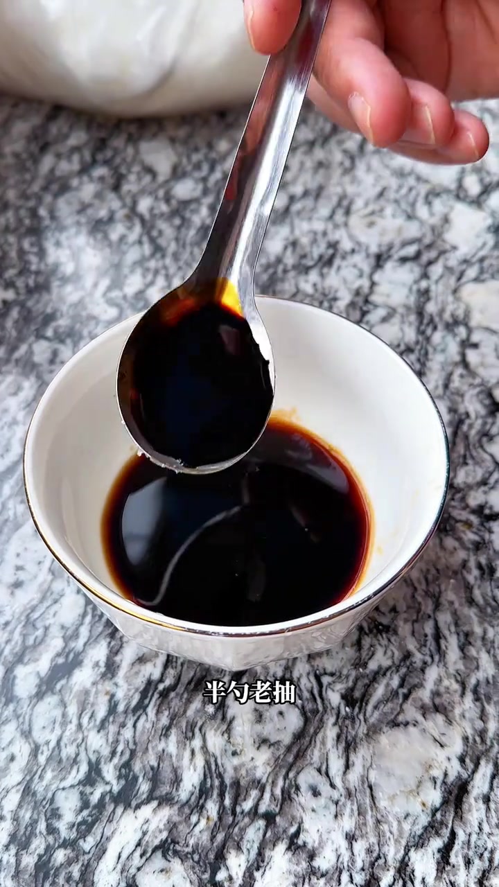 宫爆虾球宫爆虾球