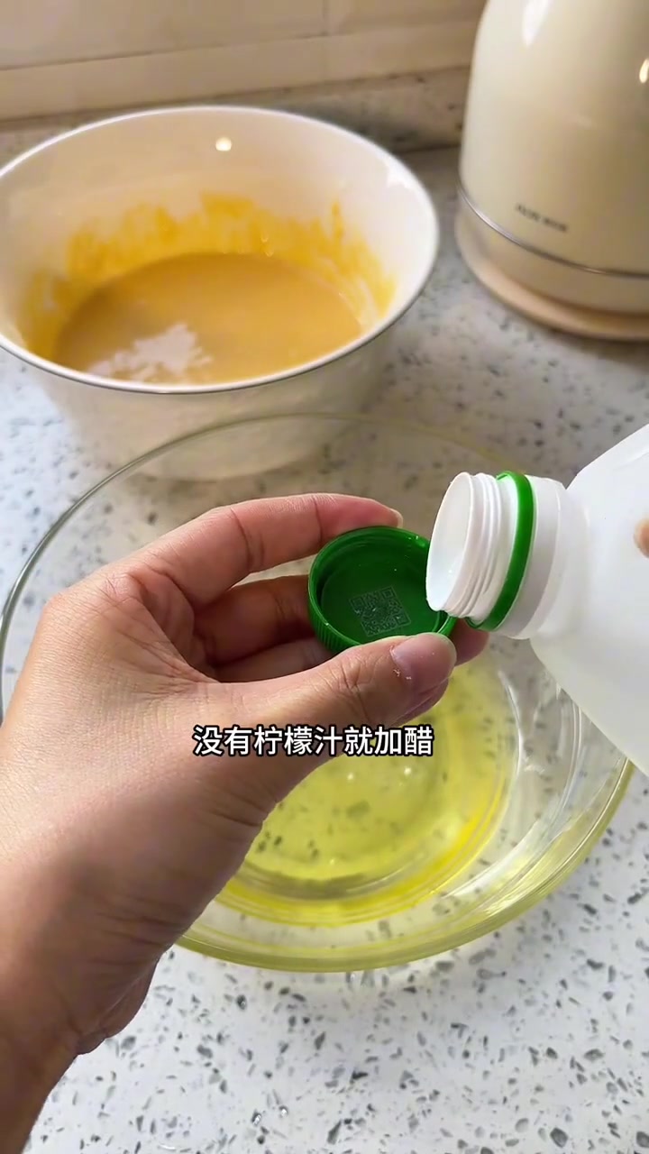 电饭锅蛋糕教程，家里只要有电饭锅就可以做，我也是做了好几次才成功