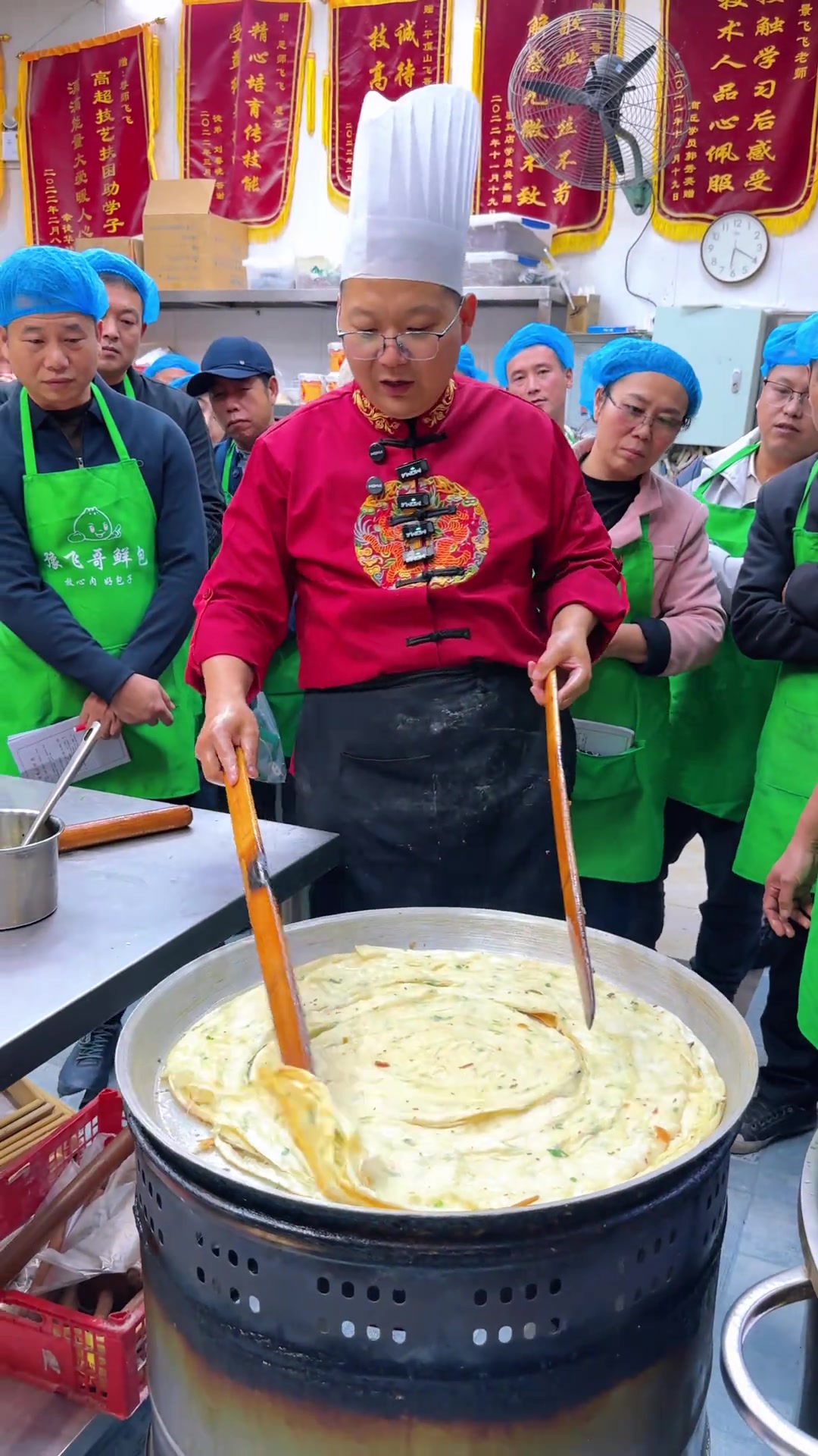 金丝葱油饼的详细制作流程揭秘