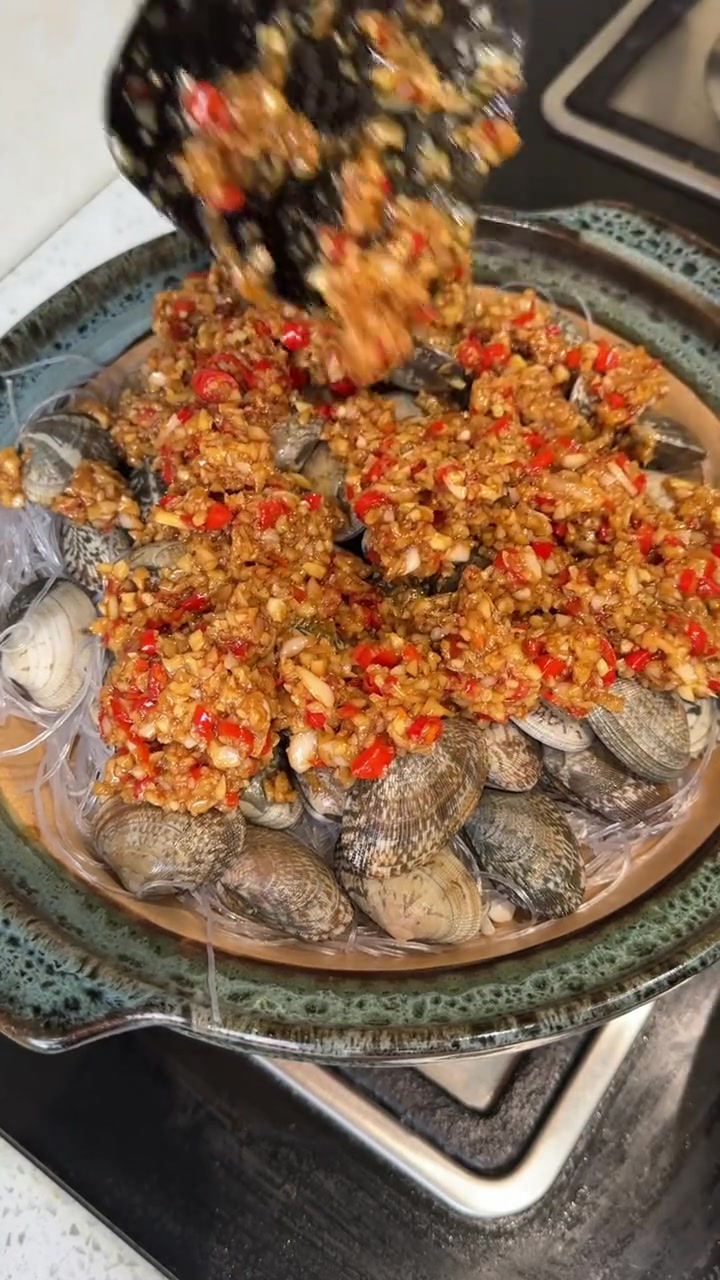 超级好吃的粉丝花甲煲，做法简单，有手就会做