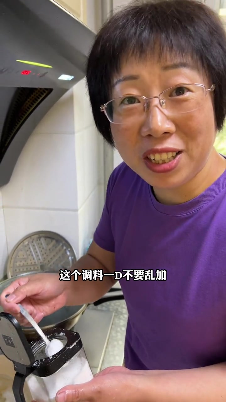 怎样检验你买到的海鲜是否新鲜，跟着我来做一份扇贝汤吧