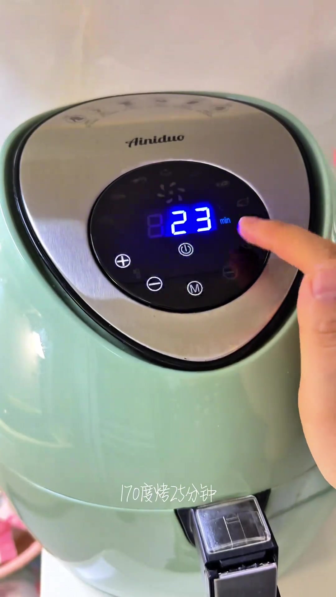 在家用空气炸锅,酸奶鸡蛋轻松做巴斯克蛋糕