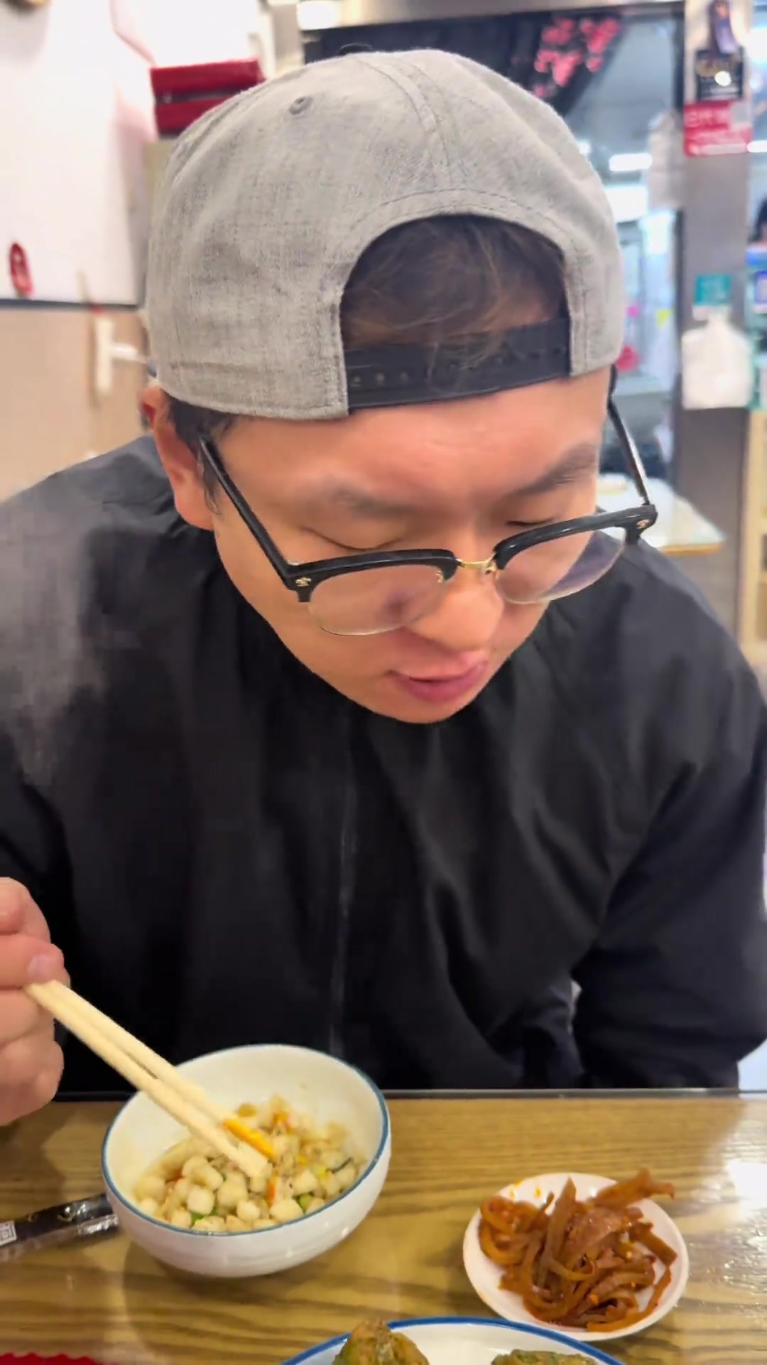 西安天冷时，来一锅烩菜感受地方特色