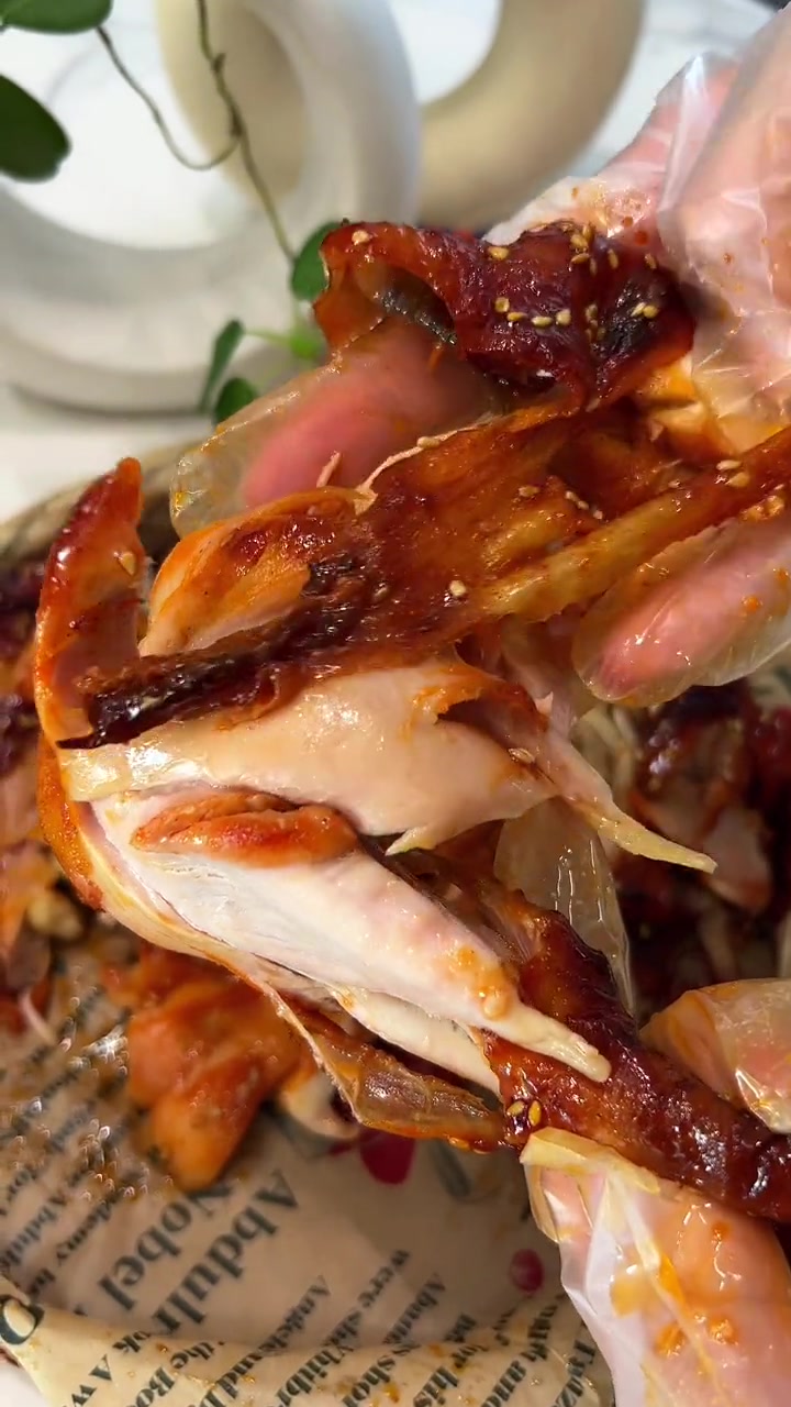 像我这样给孩子做一个奥尔良大鸡腿可太香了