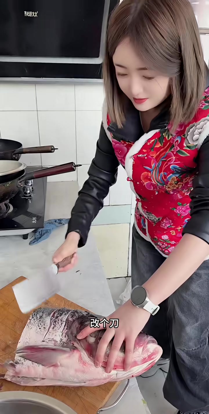 老三的铁锅炖大鹅，把老二，老四吓蒙了