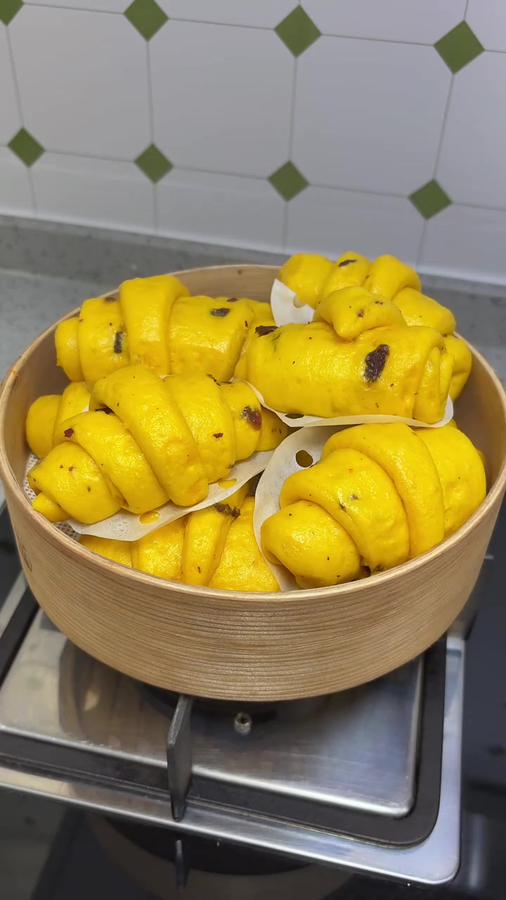 一家三口的早餐|南瓜枣馒头、瓦罐蒸蛋、香蕉豆乳