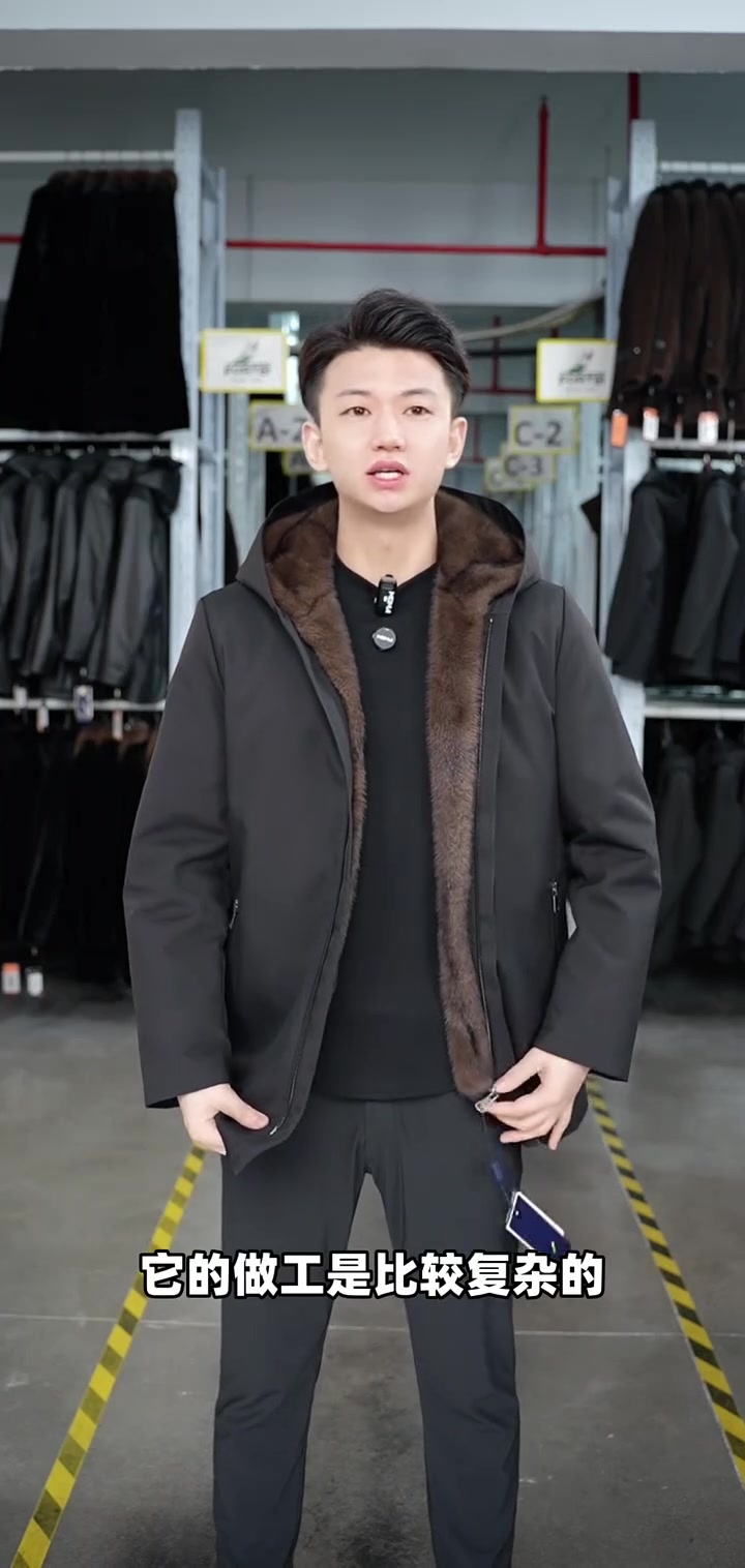 派克服两件穿法太绝!轻商务保暖又百搭,25+男性秋冬必备神器!