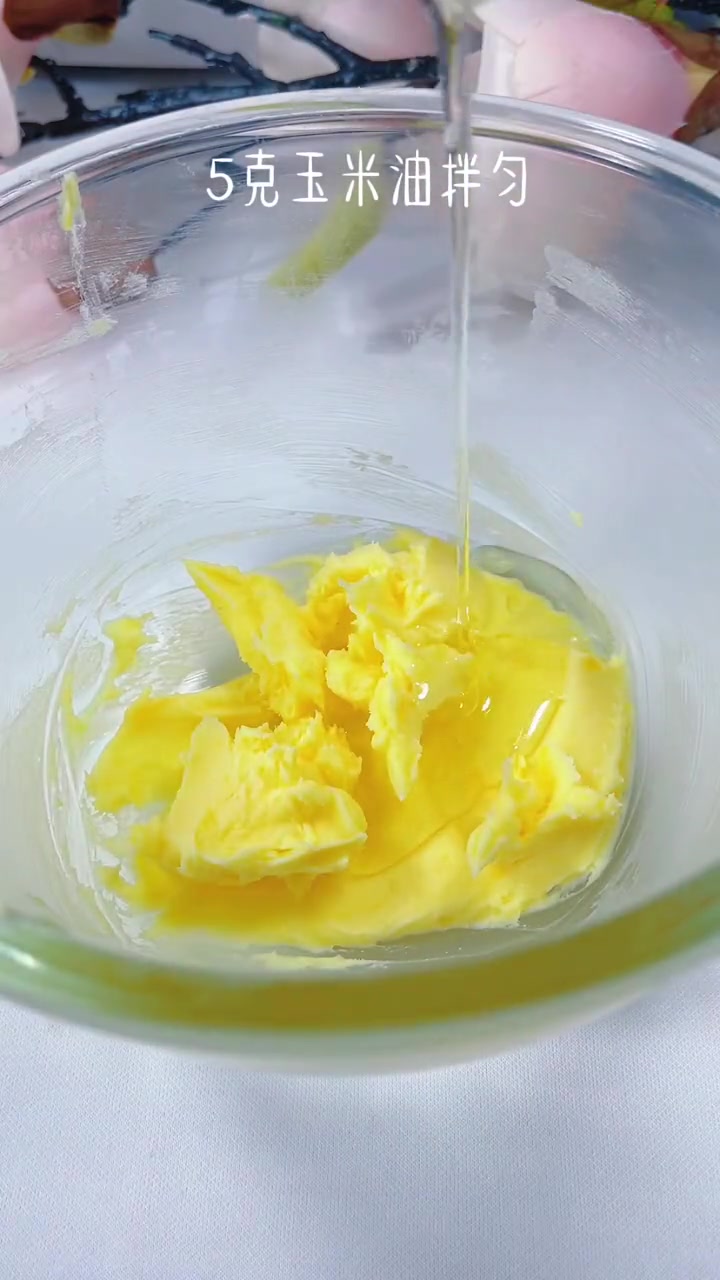 酥掉渣的椰蓉酥做法原来那么简单，好快做起来吧