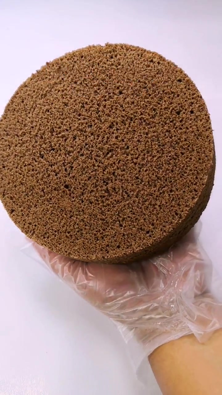 巧克力控姐妹们不要错过的天花板级别的巧克力蛋糕，冰淇淋口