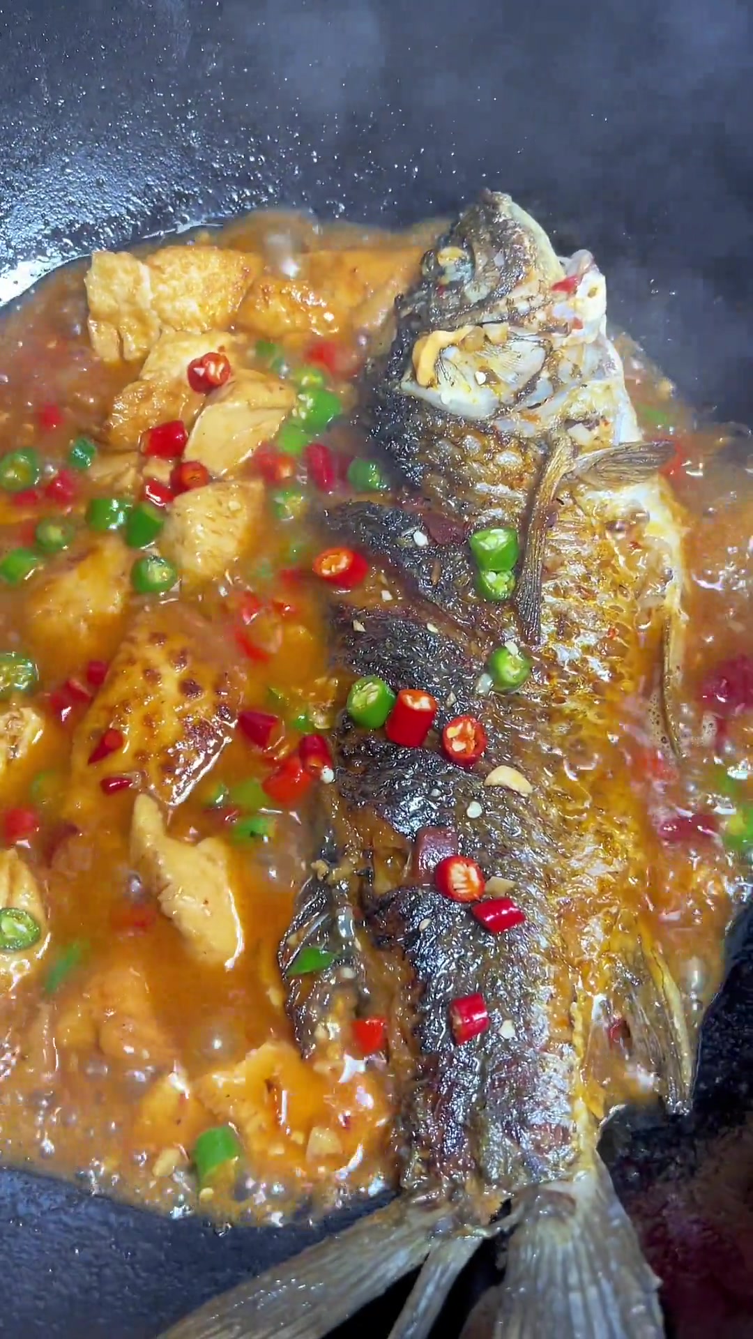 豆腐和鱼搭配，怎么烧都好吃