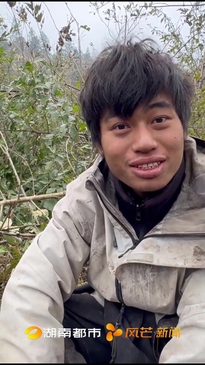 被网友戏称宜宾文旅代言人“荒野林北”:出山就想吃一桶老坛酸菜牛肉面 回家后好好宣传下家乡宜