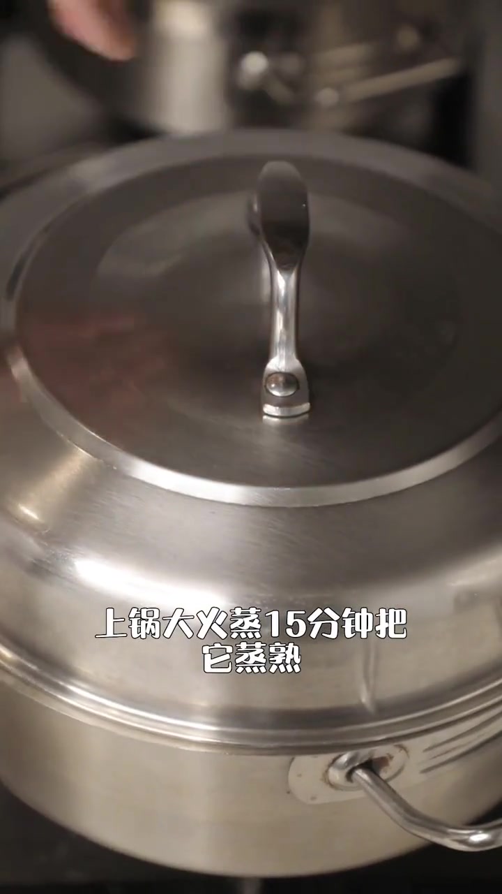 制作简单，下酒又下饭，只需一蒸一拌就可以轻松搞定