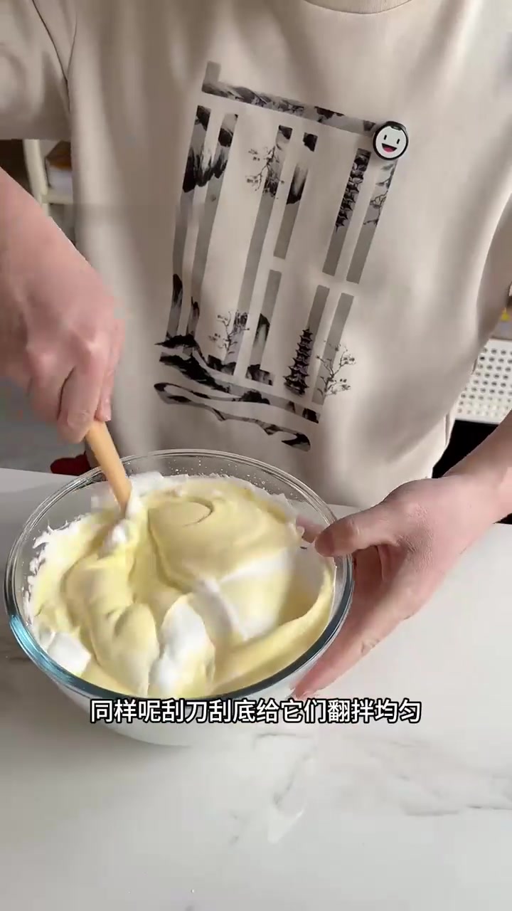 斑斓大理石花纹蛋糕卷，好看又好吃，做的过程又很好玩