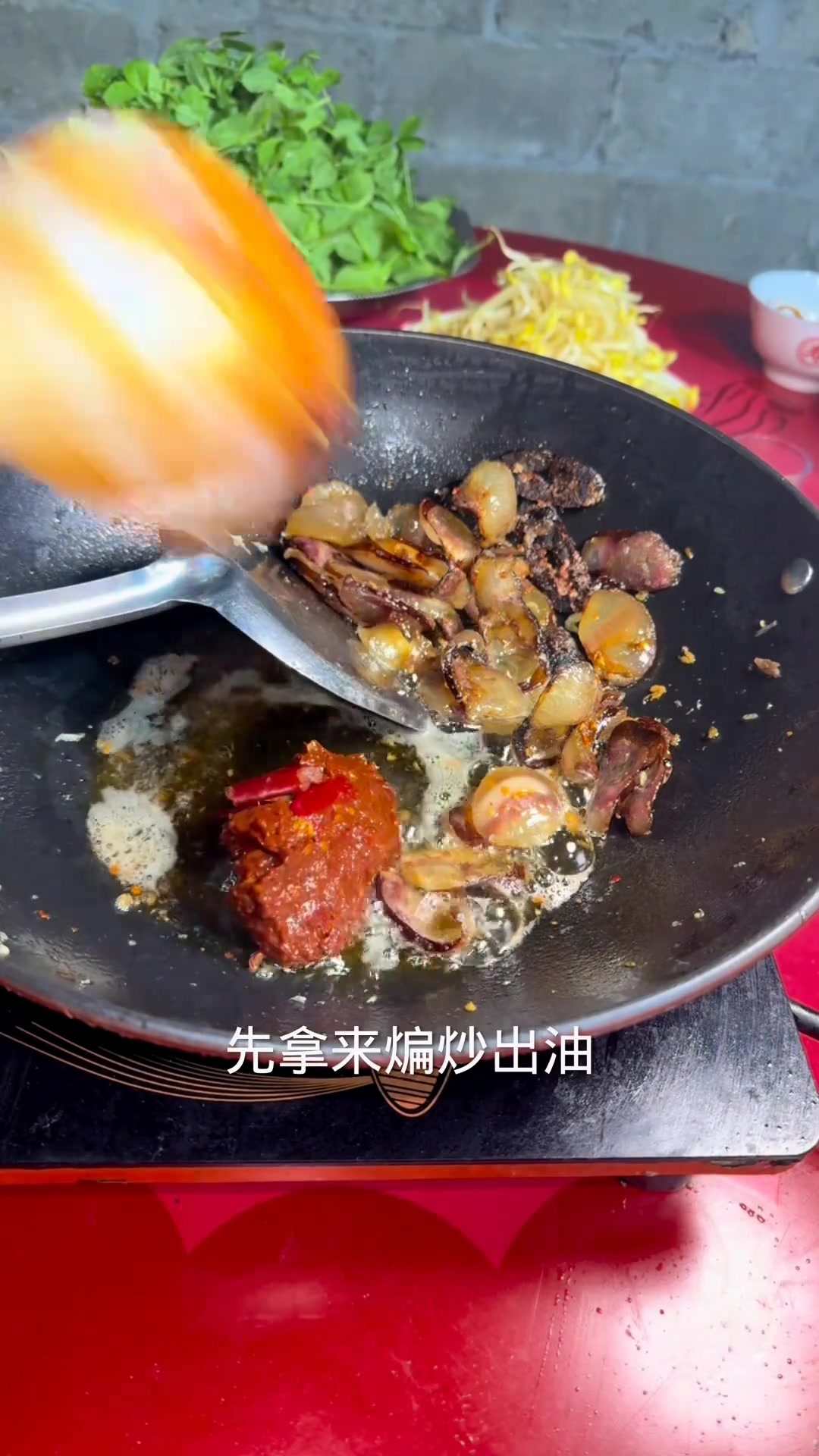 在家煮火锅、做蛋糕,迎接 23 岁的简单美好