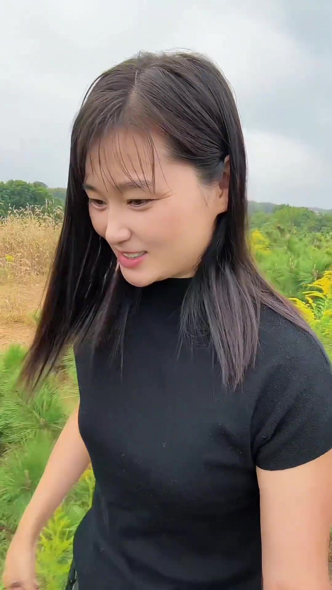 大美散养吃稻土鸡，老母鸡大公鸡品质好