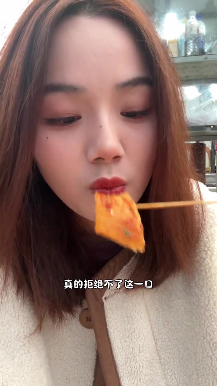 合肥北边的夜市，杂粮煎饼学校，好吃的东西真的太多了，又是跟这大学生后面吃饭包不踩雷的一天