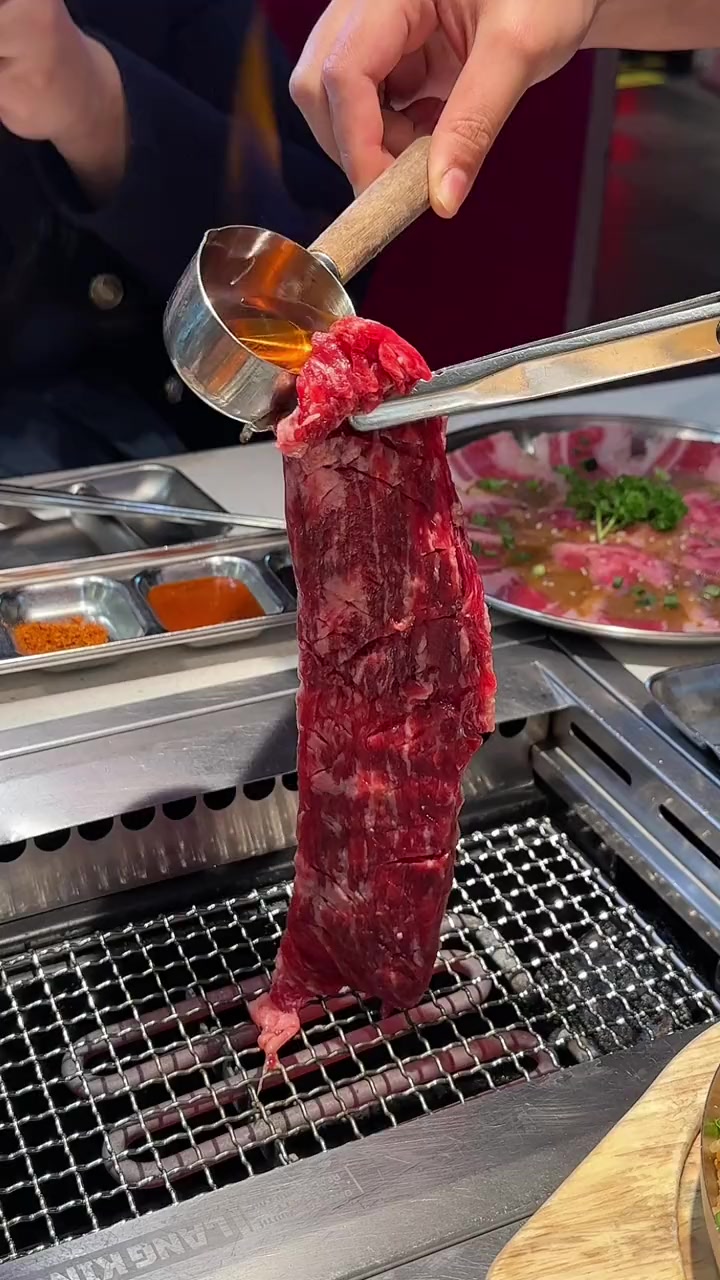 这家焱浪大王日式烧肉性价比还挺高