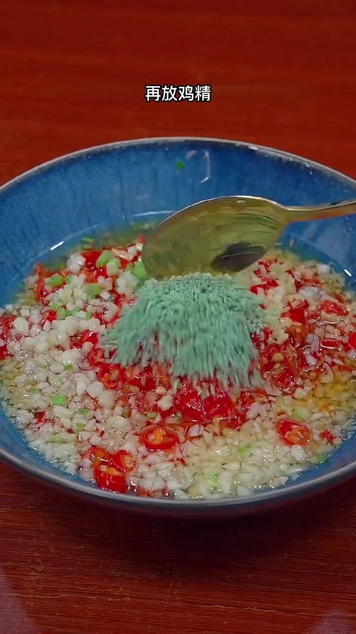草鱼的新吃法，肉嫩味美！你肯定没想到还能这样做～