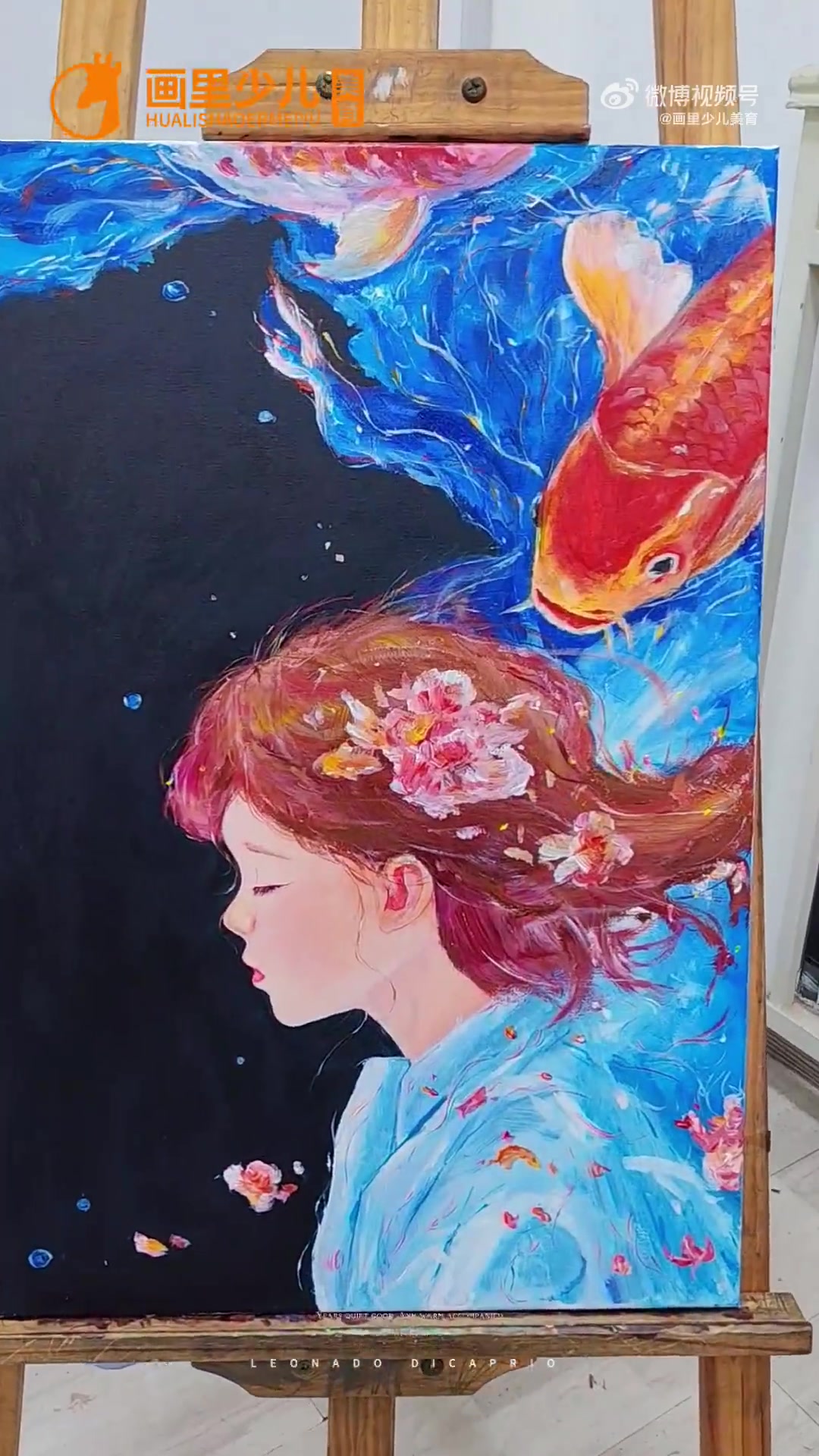 诗雨同学《锦鲤女孩》的油画创作,将柔美身影与波光粼粼的水面完美融合