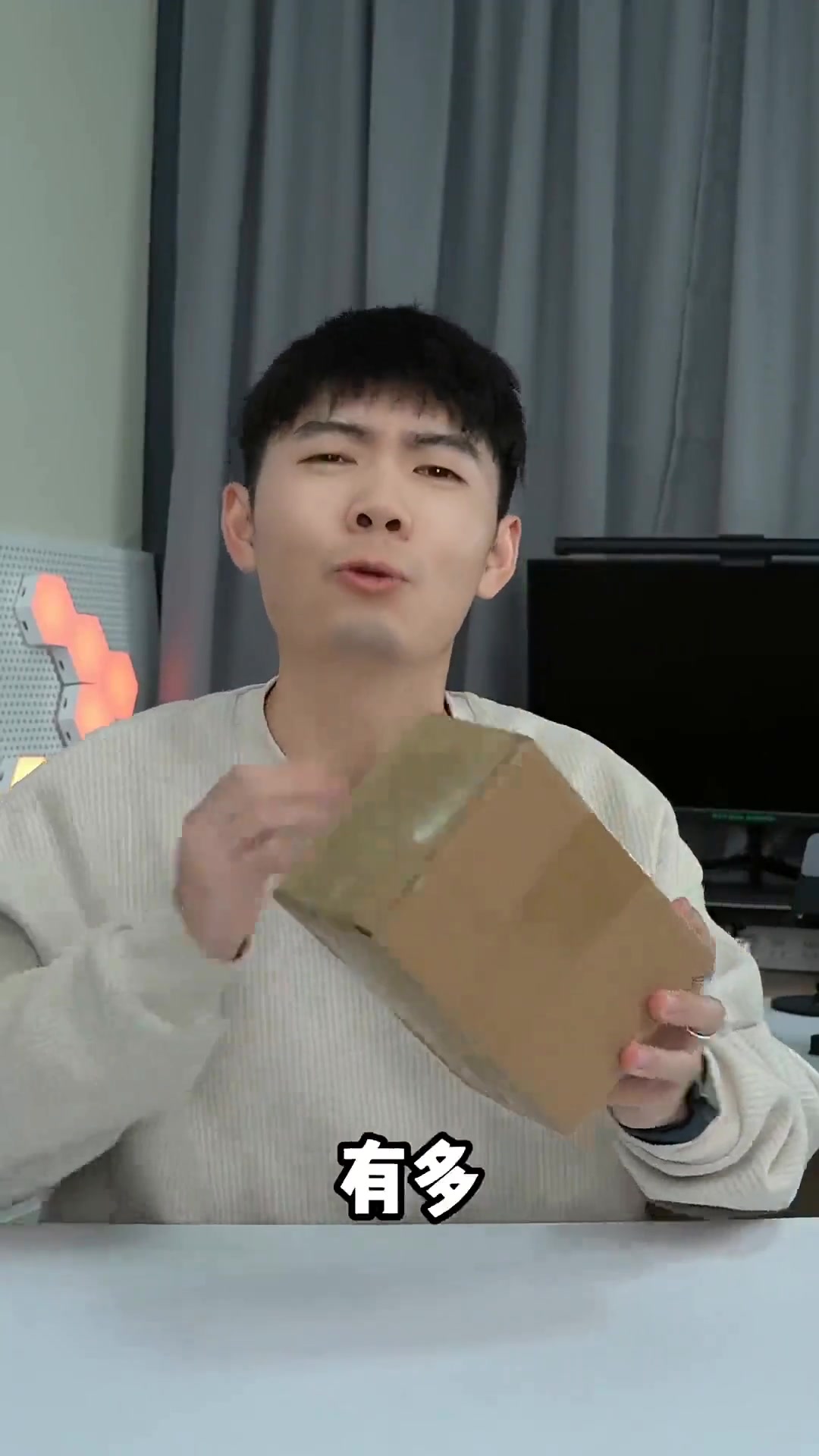 鸭梨手机见过吗?比苹果还离谱,太牛了!