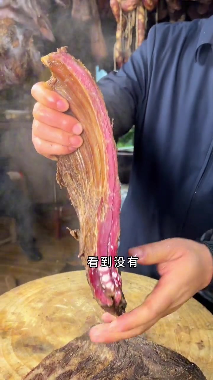 腊排骨炖玉米.炖萝卜.炖海带都很好吃