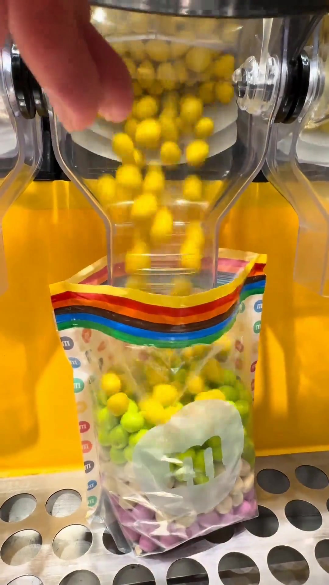 老板大方表态让我吃M豆吃到饱