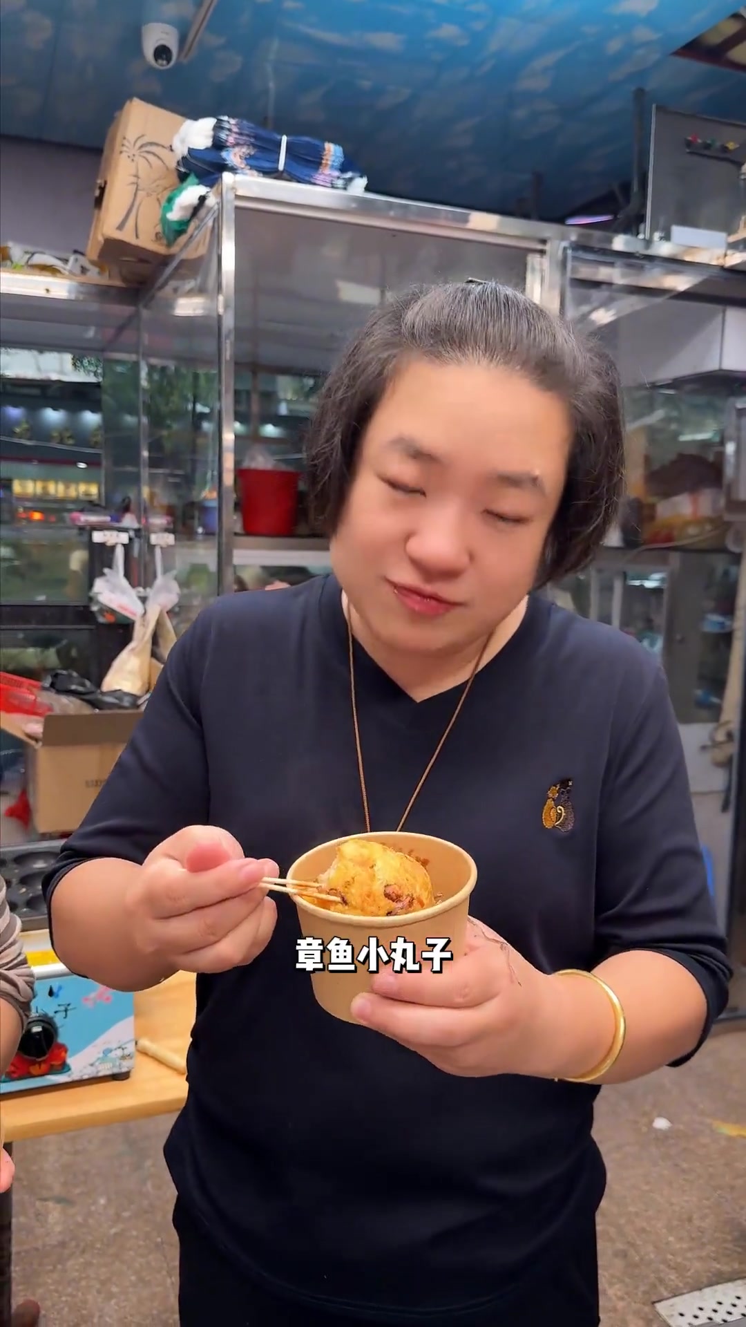 一起来看看摆摊老板娘究竟赚了多少