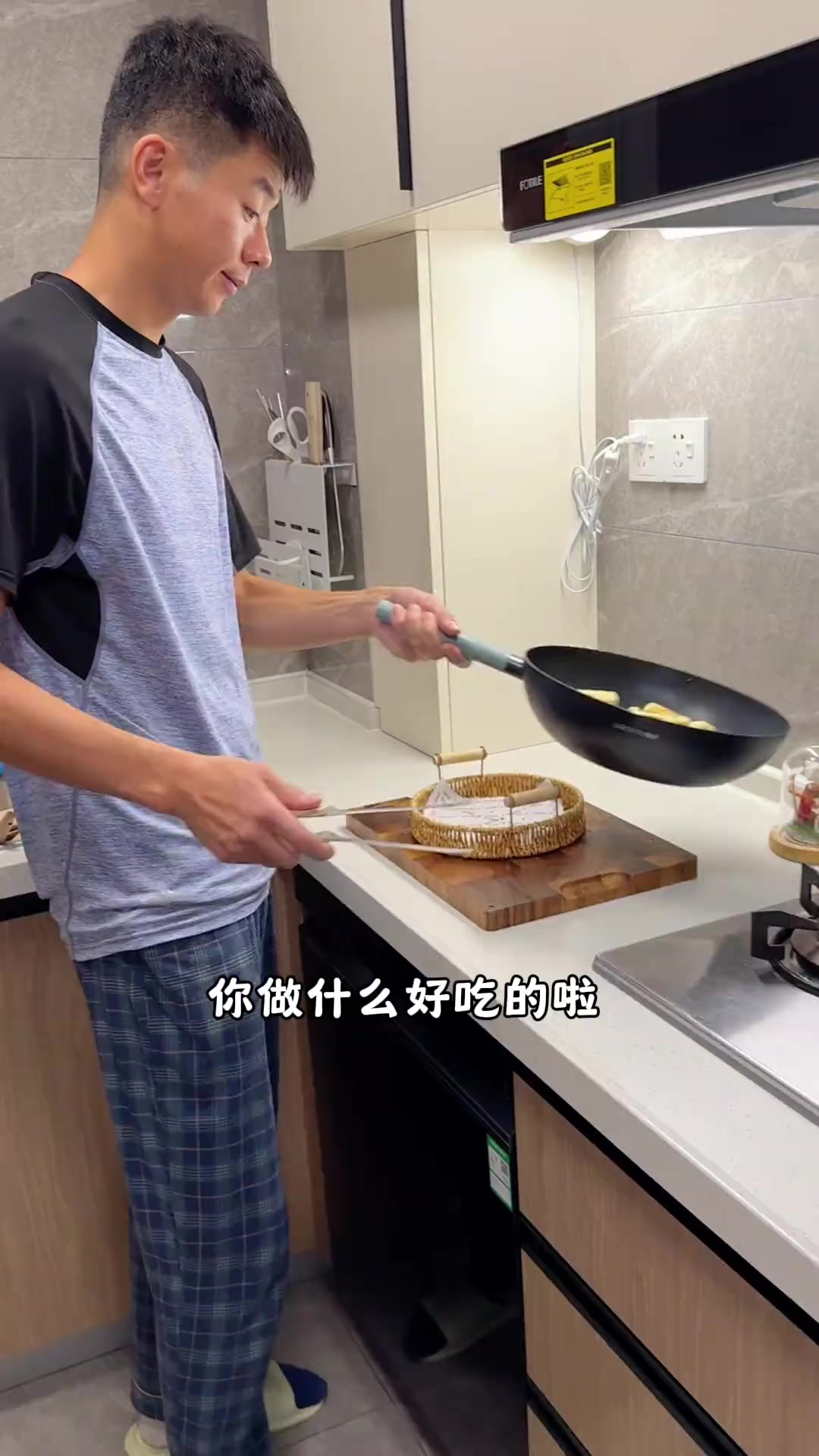 给宝宝吃的小面包,平底锅就能做发酵面食